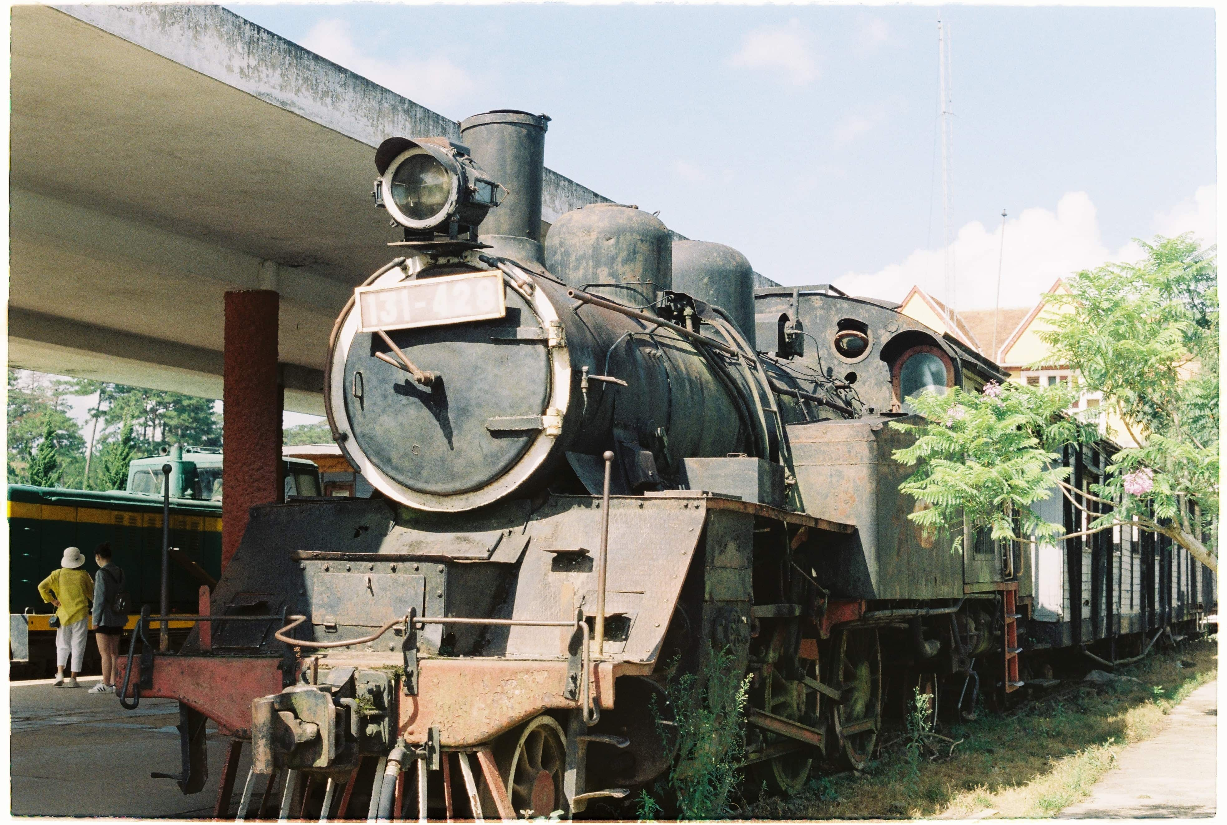 Old train, symbolizing the running train of thought